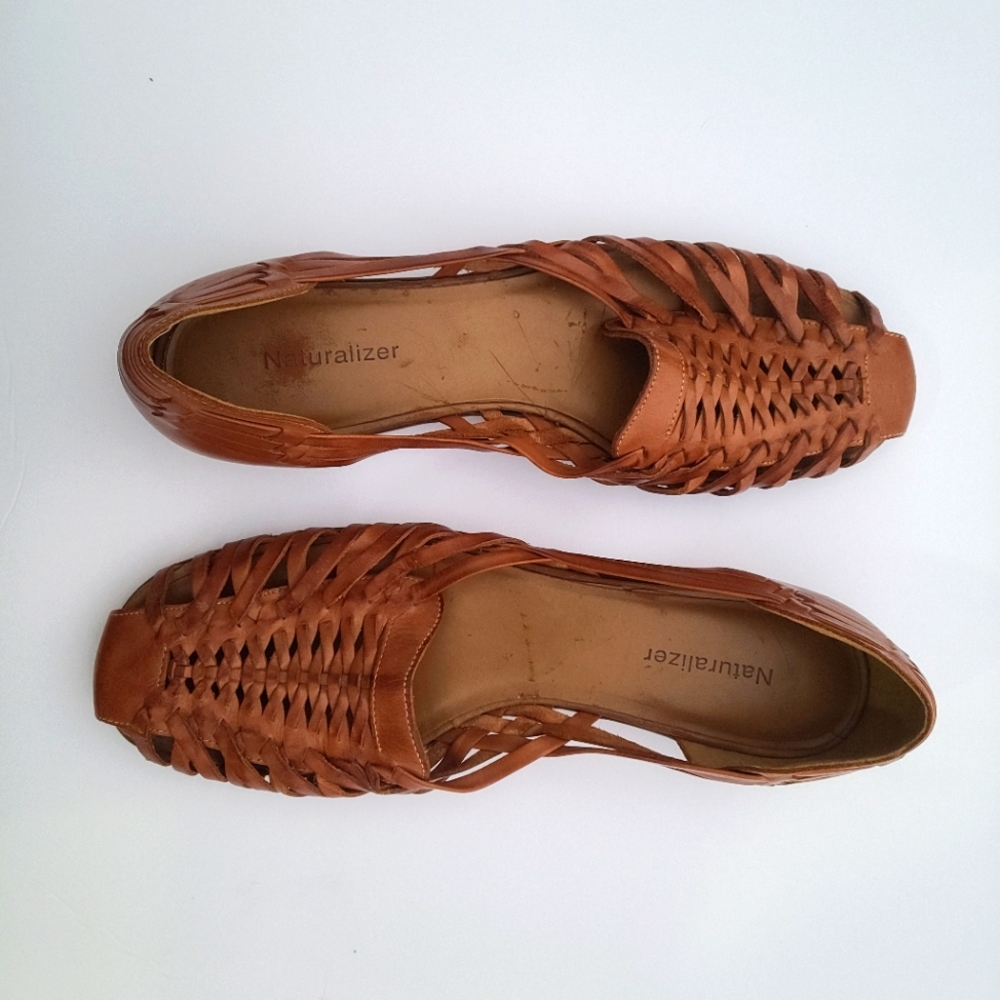Naturalizer Aztec sandle, size 9